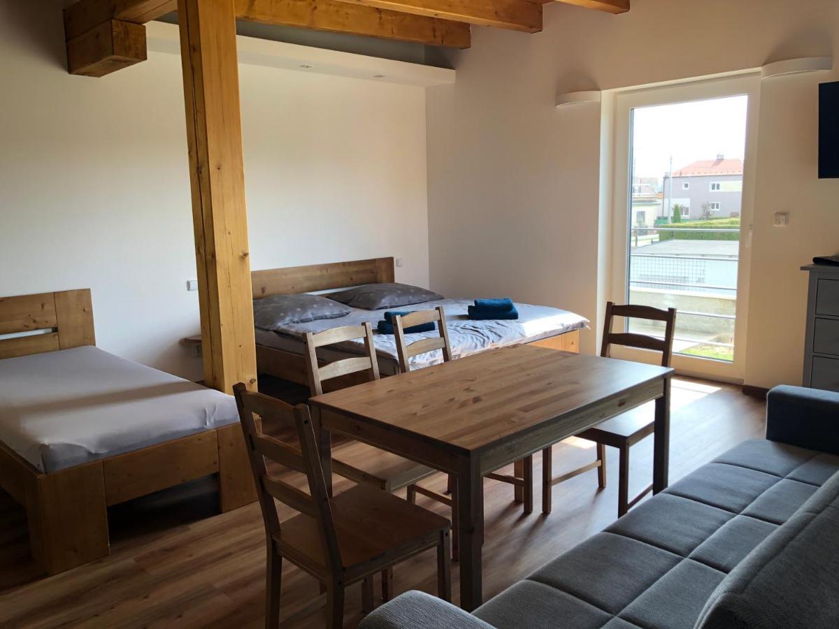 Anico Apartmany Dolni Benesov Extérieur photo
